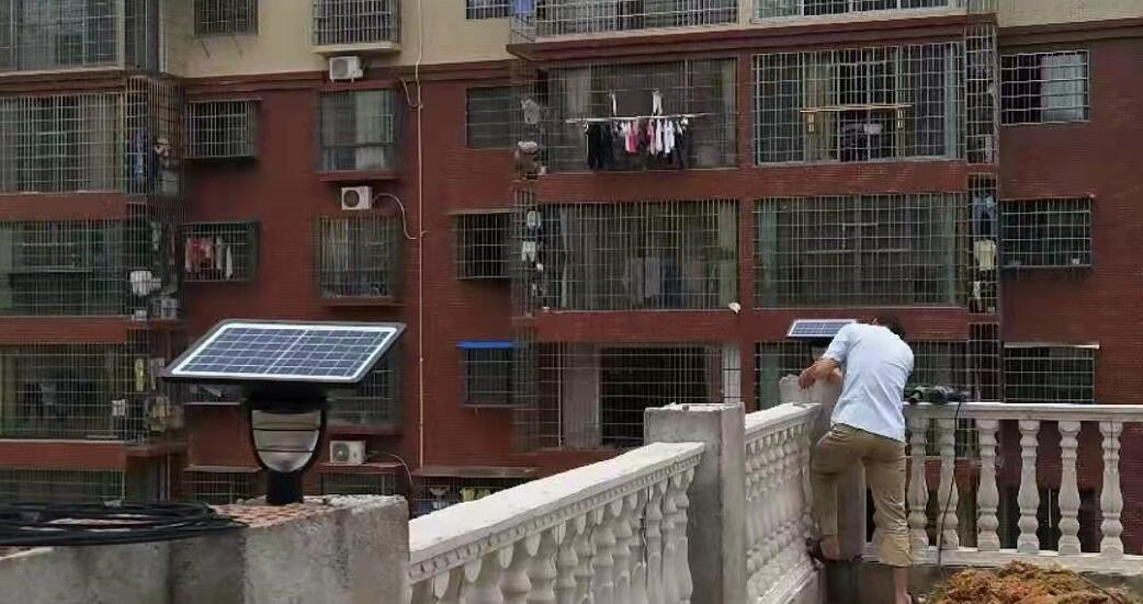 鋰電池太陽能路燈在雨天如何工作？